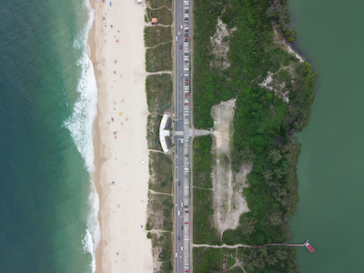 Lagoon-and-sea, Rio de Janeiro